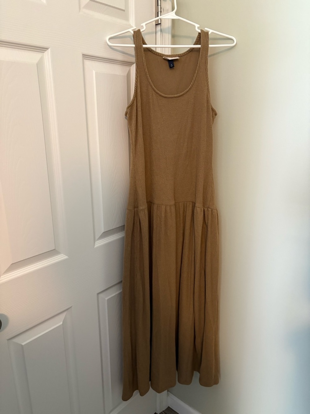 Sleeveless Tank Maxi Dress in Brown - , Casual Ribbed Fit